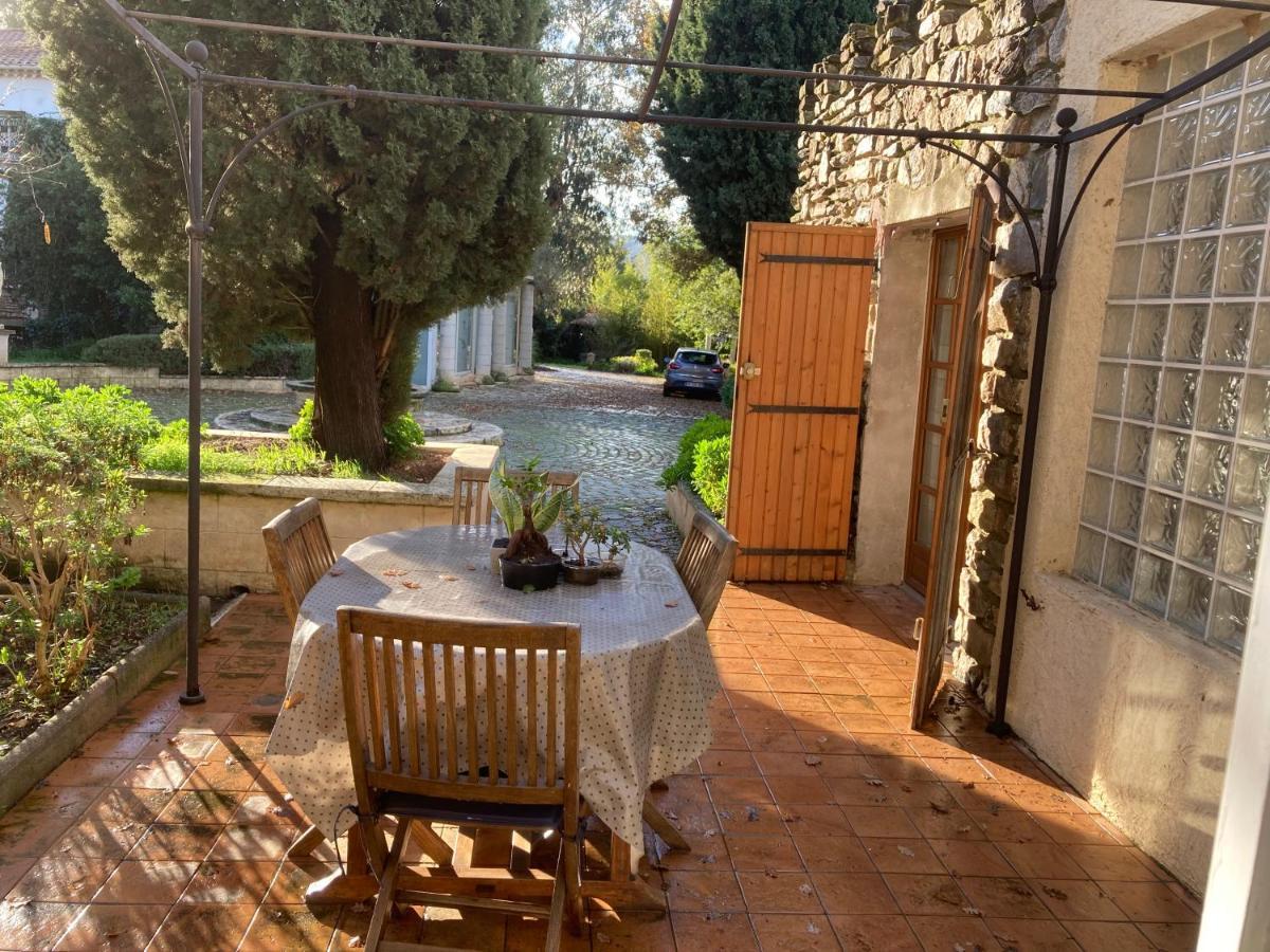 Gite Encore Un Soir Hyères Екстериор снимка